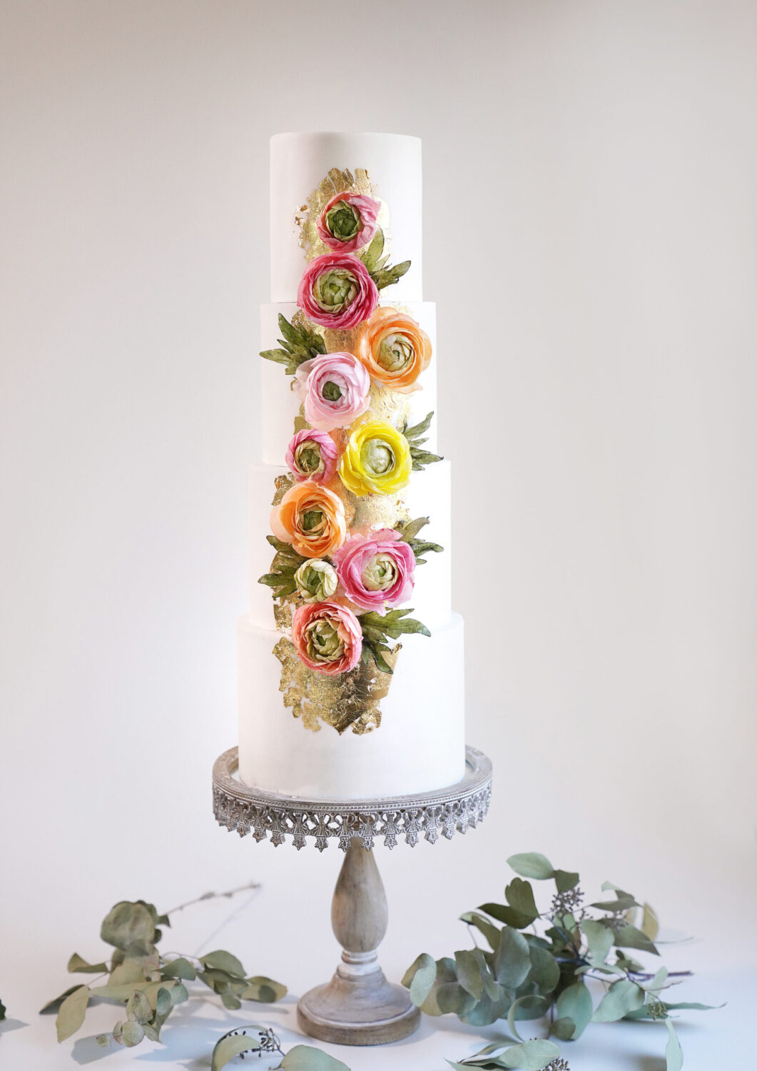 Fondant Hochzeitstorte White and Gold