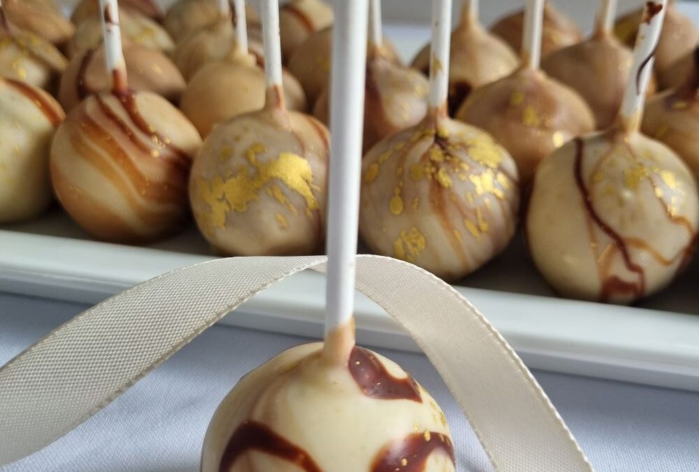 CAKEPOPS WHITE SCHOKO