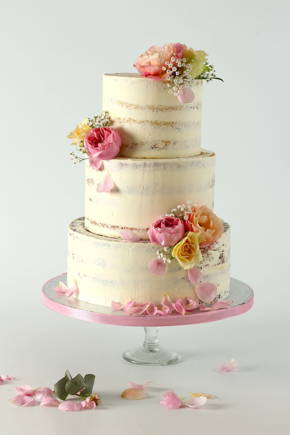 Semi-naked Torte mit Blumen